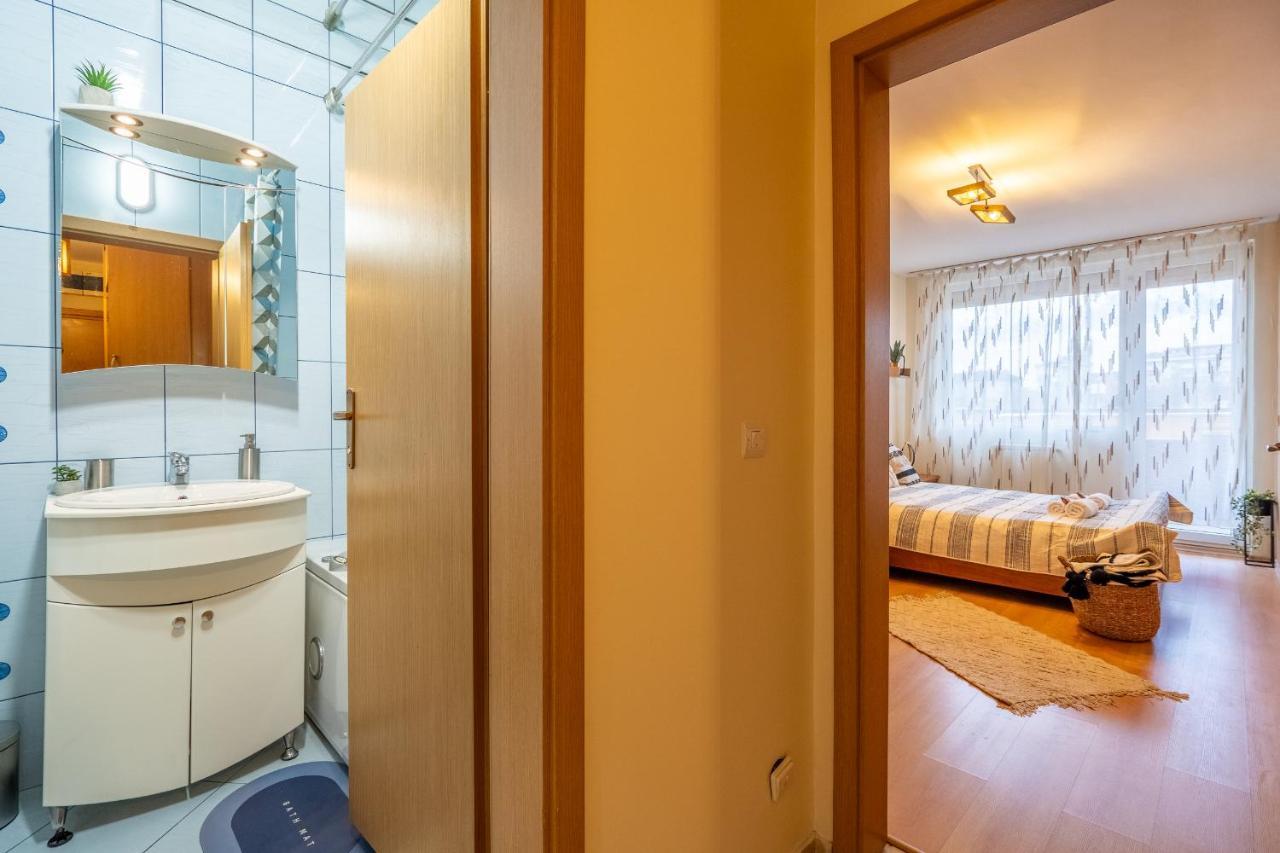 Premium Comfy 2Bdr Apt - Free Parking - Fast Wi-Fi Sofia Exterior photo