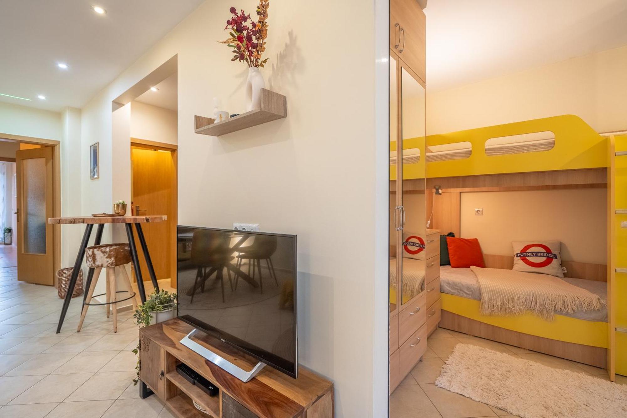 Premium Comfy 2Bdr Apt - Free Parking - Fast Wi-Fi Sofia Exterior photo